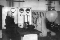 Historic picture of physics laboratory