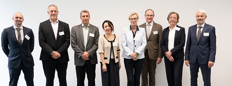 Die Referentinnen und Referenten DPMAImpuls 2026 mit DPMA-Präsidentin Eva Schewior und Vizepräsident