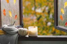  Pullover Kerze heißer Tee und Herbstdekoration