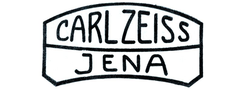 Linsen-Logo mit Schriftzug "Carl Zeiss Jena"