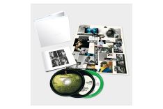 Foto of CD and material