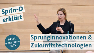 drei Personen im Gespräch